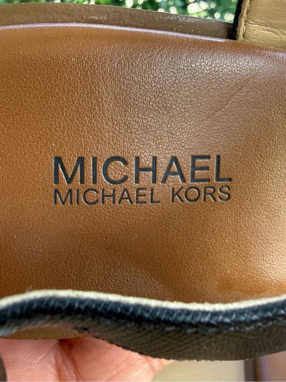 Michael Kors MK Plate Black Leather T-Strap Thong Sandals Women’s Size 7M